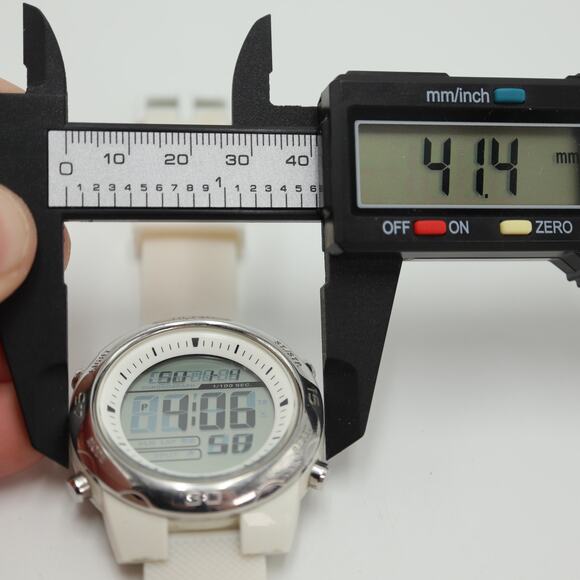 Relic by Fossil White Digital Watch 42mm Alarm Chrono Silicone w New Battery - Picture 2 of 16